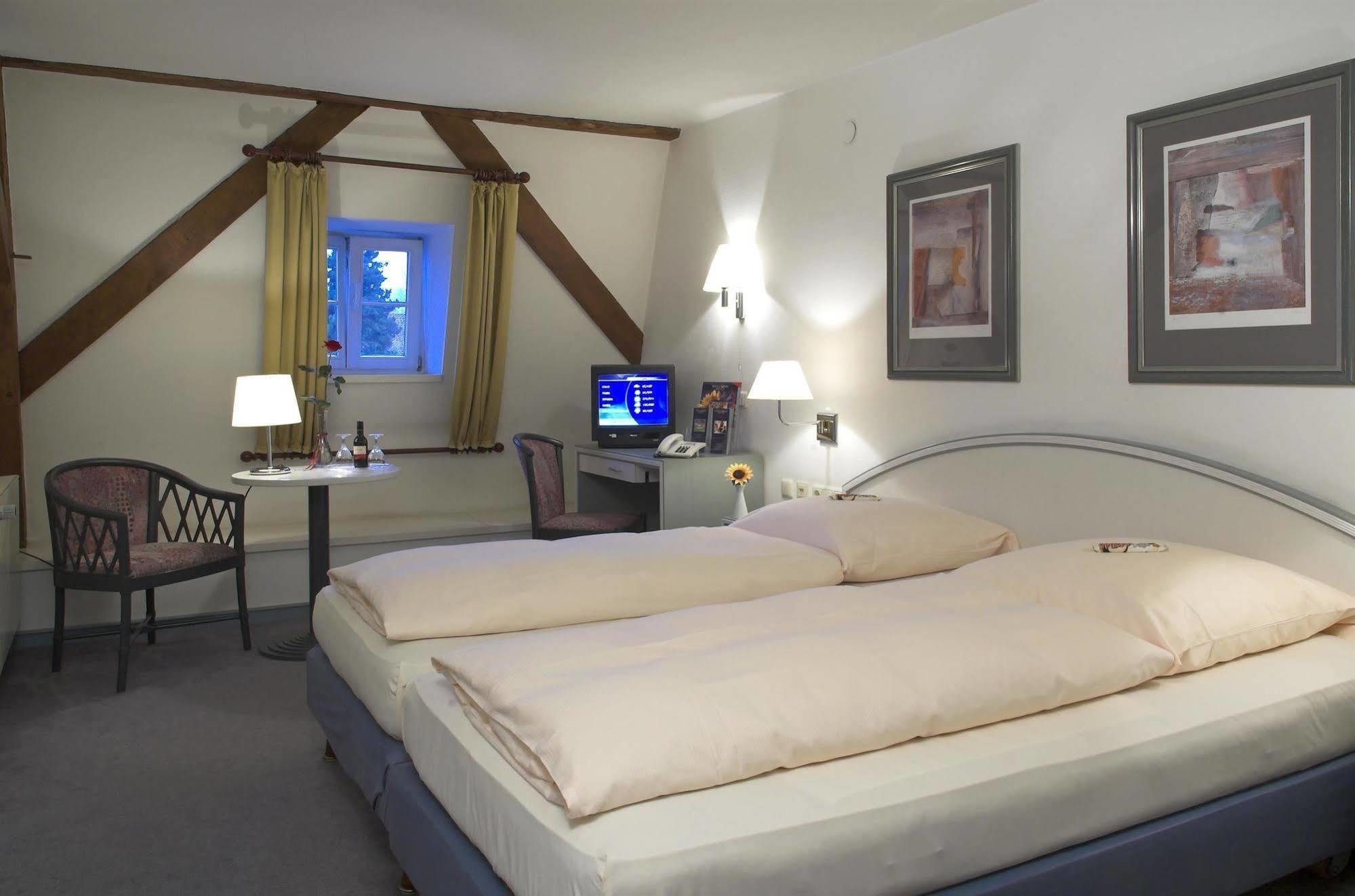 Welcome Hotel Bad Arolsen Exterior foto